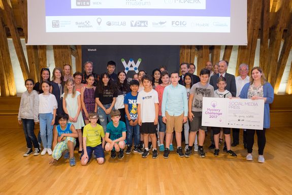 Social Media Preis: The young scientists: NMSI & JHS; 1220 Wien; Physikclub 