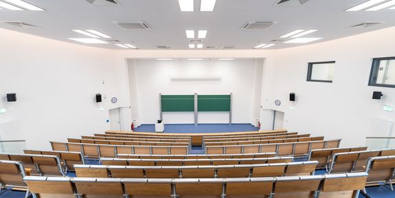 Hörsaal O221