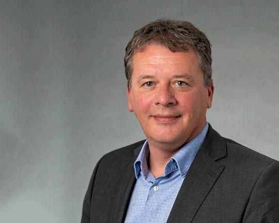 Portraitfoto von Bernd Logar