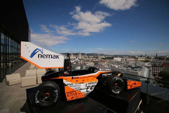 EDGE 8 beim Rollout im Mai 2016 im TUtheSky 