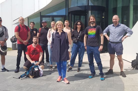 Teilnehmer:innen mit Frau Prof.in Kovacic