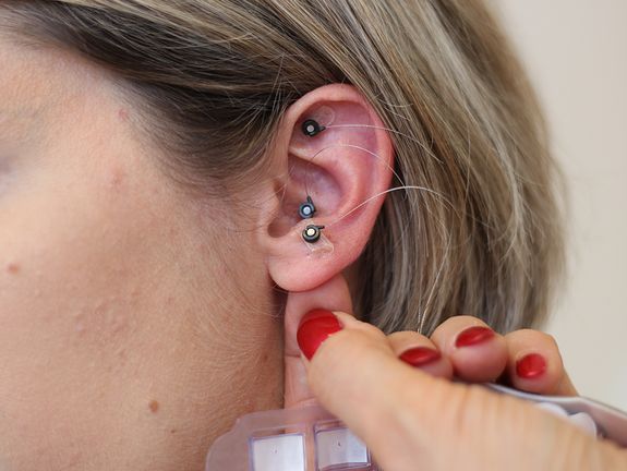 Die individuelle elektronische Medizin zur Schmerzlinderung