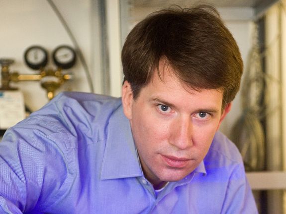 Portrait: Prof. Arno Rauschenbeutel