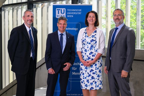 Das TUW-Rektorat für die Amtsperiode 1.10.2023-30.09.2027: Wolfgang Kastner (Digitalisierung und Infrastruktur), Jens Schneider (Rektor), Jasmin Gründling-Riener (Lehre), Peter Ertl (Forschung, Innovation, Internationales)