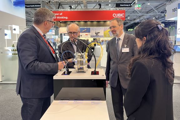VR Fröhlich am Stand der Hannovermesse