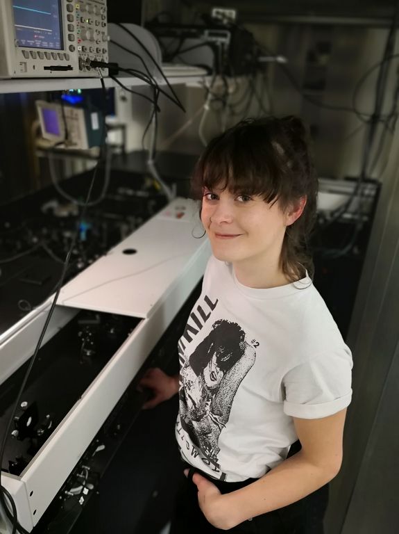 Claudia Gollner im Labor.