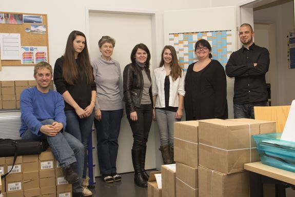 Florian Aigner, Alba Keneta, Andrea Trummer, Bettina Neunteufl, Marion Rogler, Nicole Schipani, Herbert Kreuzeder (v.l.n.r.) Florian Aigner, Alba Keneta, Andrea Trummer, Bettina Neunteufl, Marion Rogler, Nicole Schipani, Herbert Kreuzeder (v.l.n.r.)