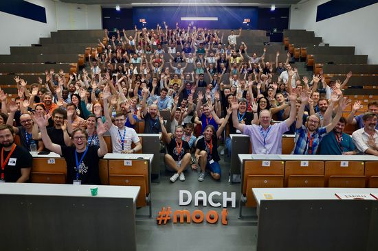 Hörsaal Menschen sitzend