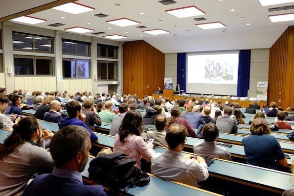 High-Profile Lecture Series: Veranstaltung zur Energiewende im Stromnetz