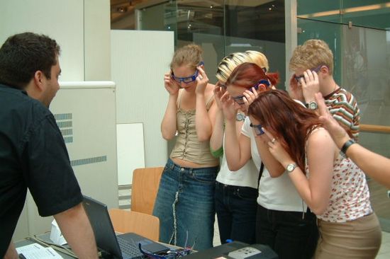 Immer mehr Schülerinnen interessieren sich für ein Technik-Studium.