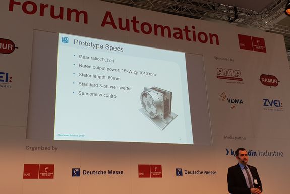 Andreas Brunner at the "Forum Automation" presenting the planetary motor.