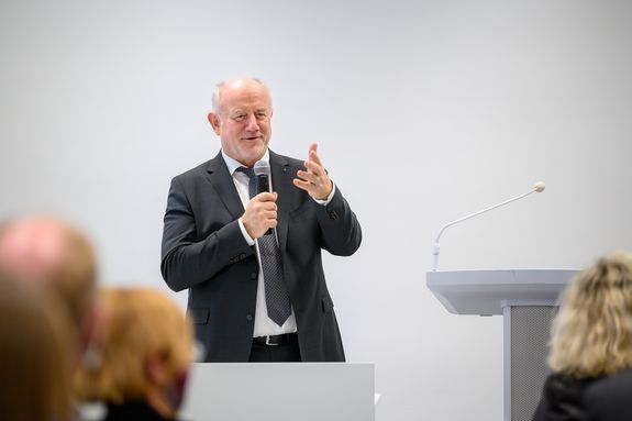 Vizerektor Josef Eberhardsteiner