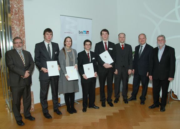 v.l.n.r. Univ.-Prof. Dr. Gottfried Strasser (TU Wien), Dr. Georg Schnabel, Dr. Doris Österreicher, Dr. Jörg Pührer, Dr. Peter Reininger (TU Wien), Univ.-Prof. Dr. Hans Tompits, MinRat Dr. Alexander Marinovic, Univ.-Prof.Dr. Klaus Krec v.l.n.r. Univ.-Prof. Dr. Gottfried Strasser (TU Wien), Dr. Georg Schnabel, Dr. Doris Österreicher, Dr. Jörg Pührer, Dr. Peter Reininger (TU Wien), Univ.-Prof. Dr. Hans Tompits, MinRat Dr. Alexander Marinovic, Univ.-Prof.Dr. Klaus Krec
