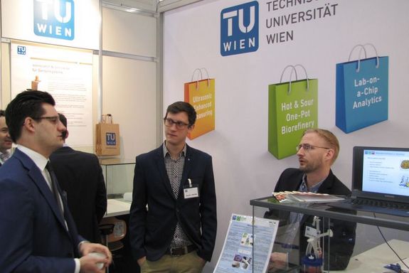 Messestand 05
