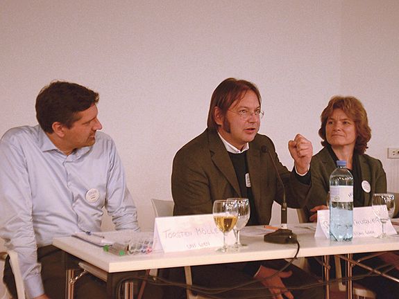Prof. Torsten Möller, Leiter Forschungsgruppe Visualization and Data Analysis, Universität Wien; Prof. Stefan Thurner, Präsident Complexity Science Hub Vienna; Prof. Alexia Fürnkranz-Prskawetz, Leiterin Forschungsgruppe Ökonomie TU Wien, Wittgenstein Centr