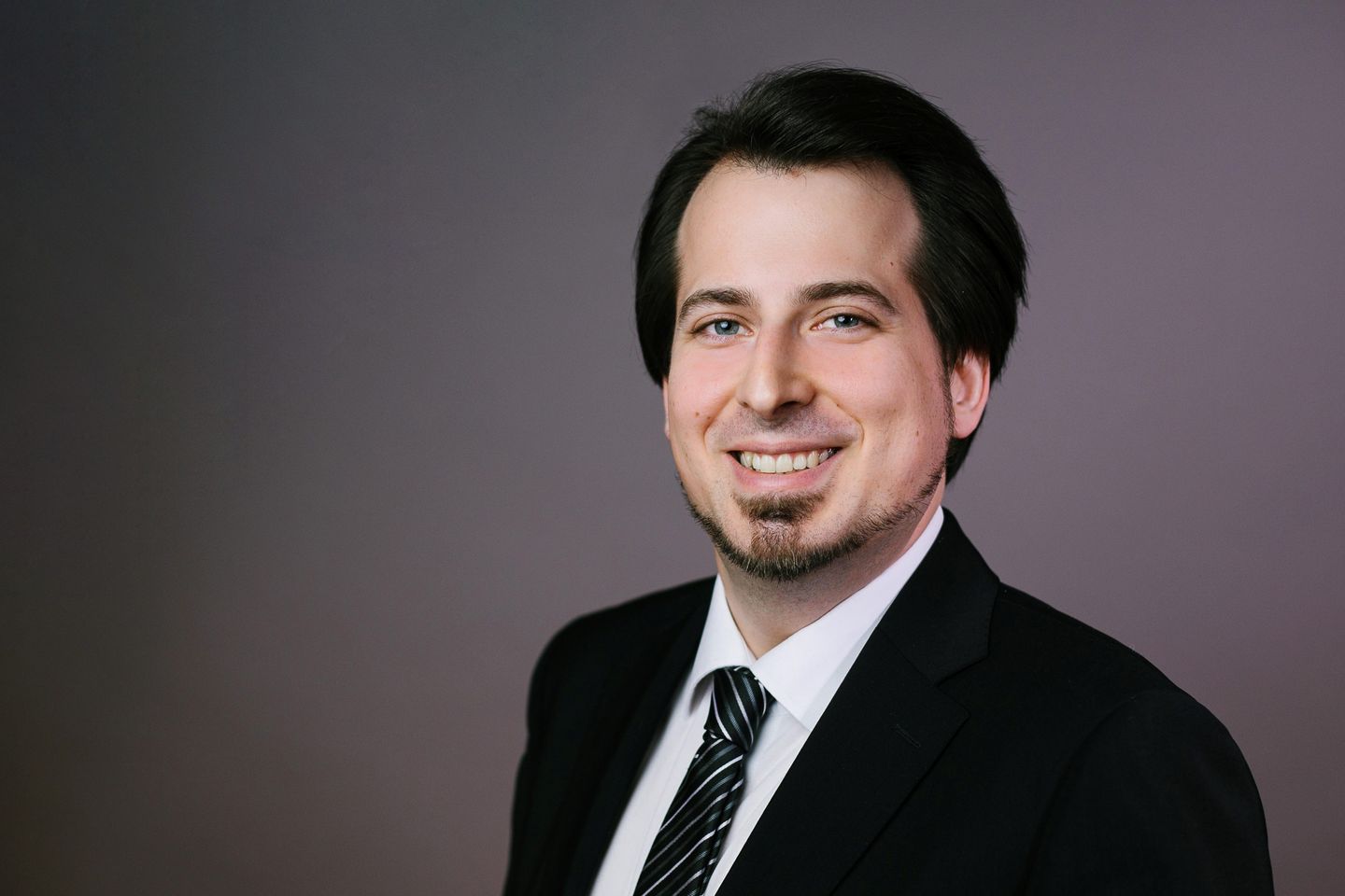Dr. Robert Glawar