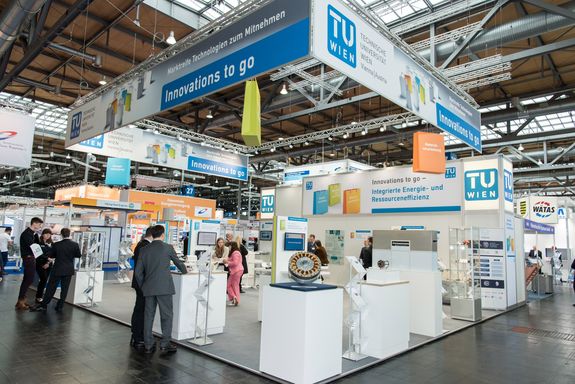 Messestand der TU Wien auf der Hannover Messe 2016