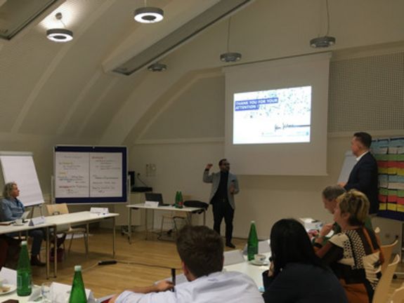 [Translate to English:] Digitalisierung in der Flugindustrie Bild