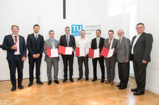 IE Alumnis