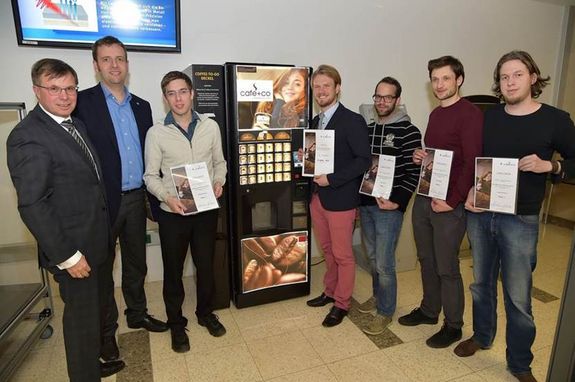 Gerald Steger, Detlef Gerhard, Matthias Schreiner, Marcel Ertl, Markus Riedl, Florian Wibihal, Stefan Pitschuch (v.l.n.r.) Gerald Steger, Detlef Gerhard, Matthias Schreiner, Marcel Ertl, Markus Riedl, Florian Wibihal, Stefan Pitschuch (v.l.n.r.)