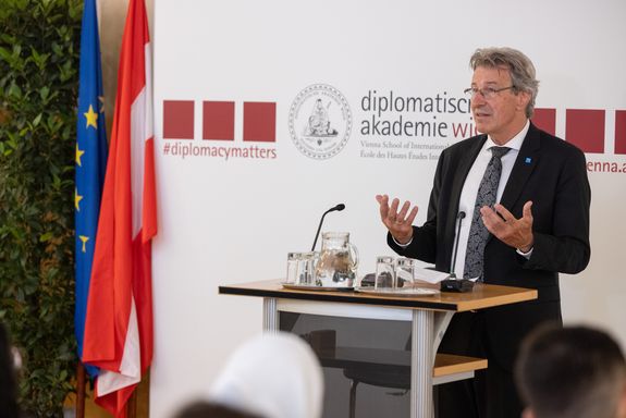 [Translate to English:] Prof. Kurt Matyas