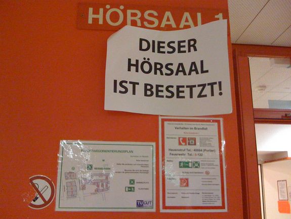Der Hörsaal 1 im Freihaus ist besetzt.