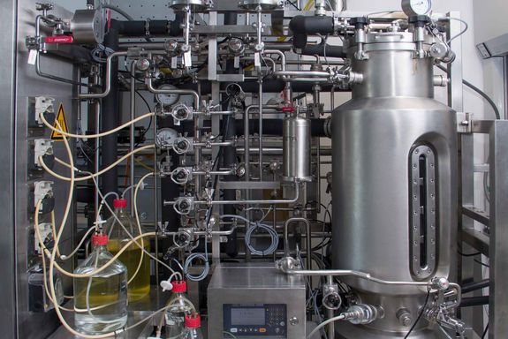Umwandlung industrieller Abwasserströme in Bioreaktor zu wertvollen Rohstoffen