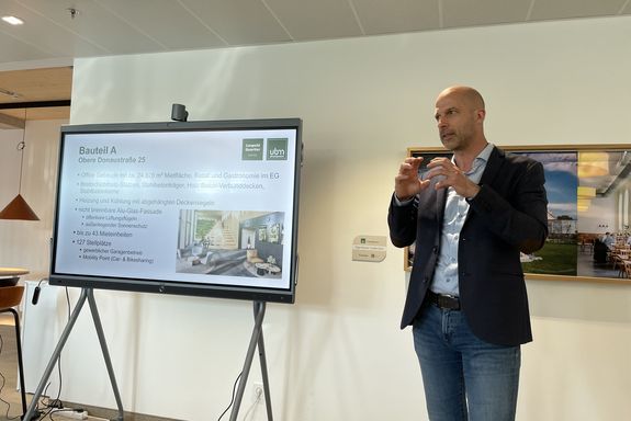 Lecture on the LeopoldQuartier
