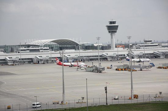 Ansicht des Flughafens zur LV Check In Flug 2014