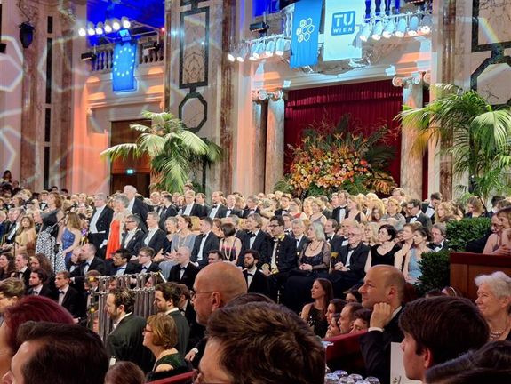 [Translate to English:] Eröffnung