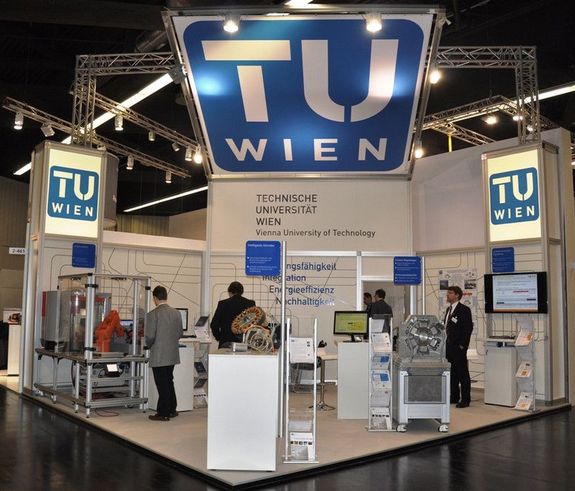 letzte Standvorbereitungen