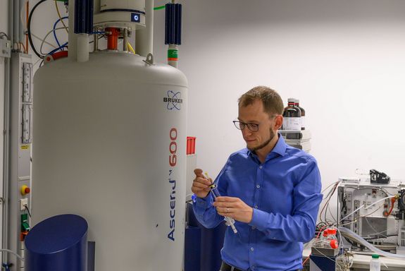 Christian Stanetty im Labor