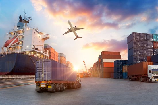 [Translate to English:] Supply Chain Stock Image 