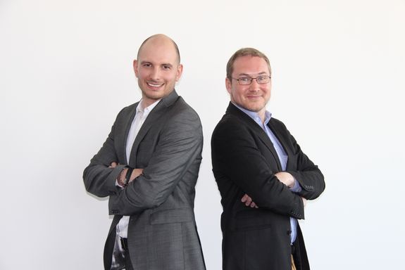 Intelligente Strategen: Daniel Freiberger (Tieto) und Allan Hanbury (TU Wien) entwickeln gerade das industrielle Pendant zu Facebook. 