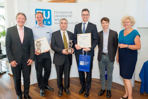 Bauingenieurwesen, vlnr: Vizerektor Kurt Matyas, Jörg Krampe, Mehdi Aminbaghai, Bernhard Pichler, Tobias Huber, Rektorin Sabine Seidler