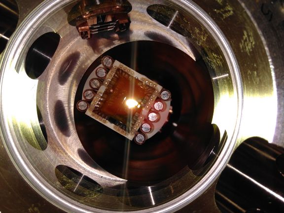 Atom chip