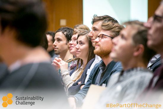 Menschen im Publikum