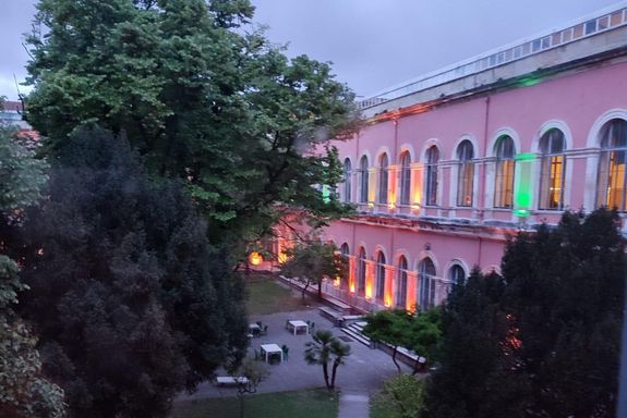 Gebäude