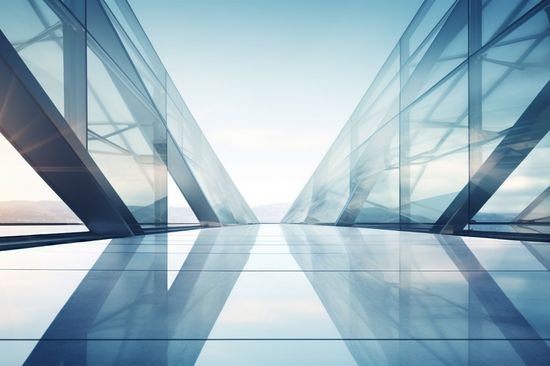  Moderne abstrakte architektonische Formen aus Glas