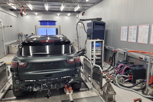 Low-temperature-emissions chassis dynamometer with test vehicle