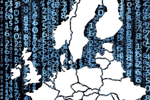 Landkarte von der EU vor Zahlen-Hintergrund